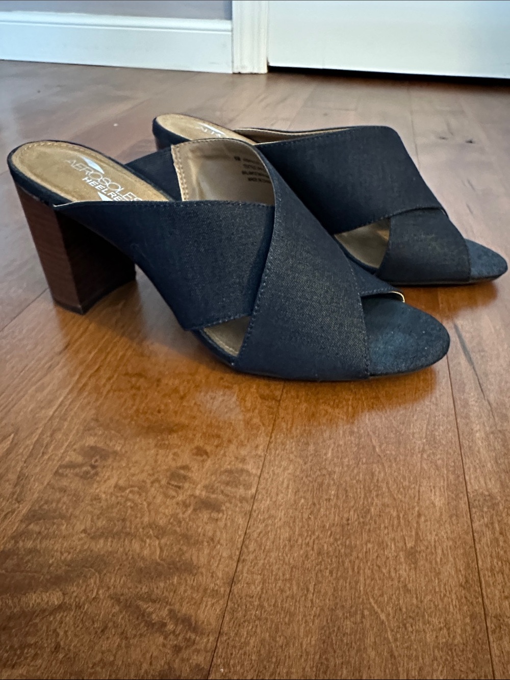 Aerosoles Dark Wash Denim Block Heel Mules Size 9 Comfort Chic